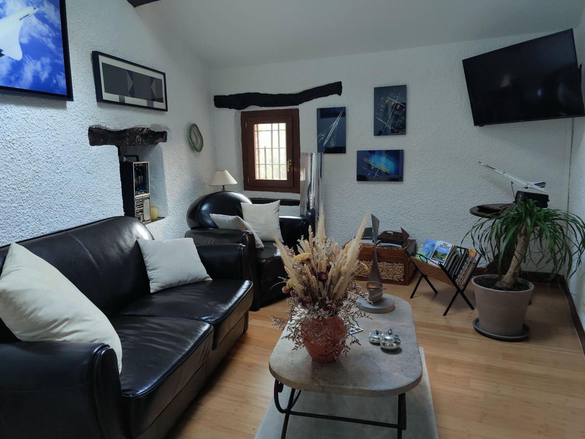 Mas Peu Del Causse Bed & Breakfast Тюир Екстериор снимка