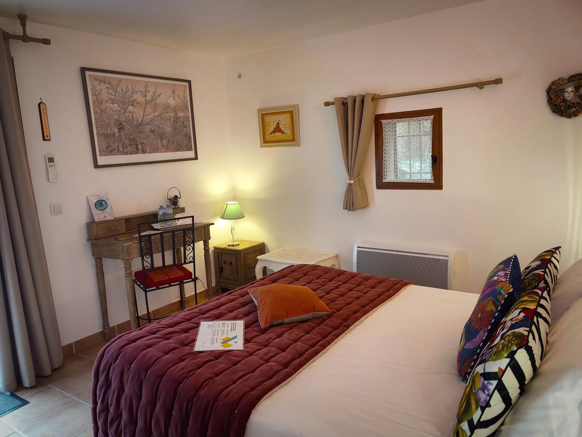 Mas Peu Del Causse Bed & Breakfast Тюир Стая снимка