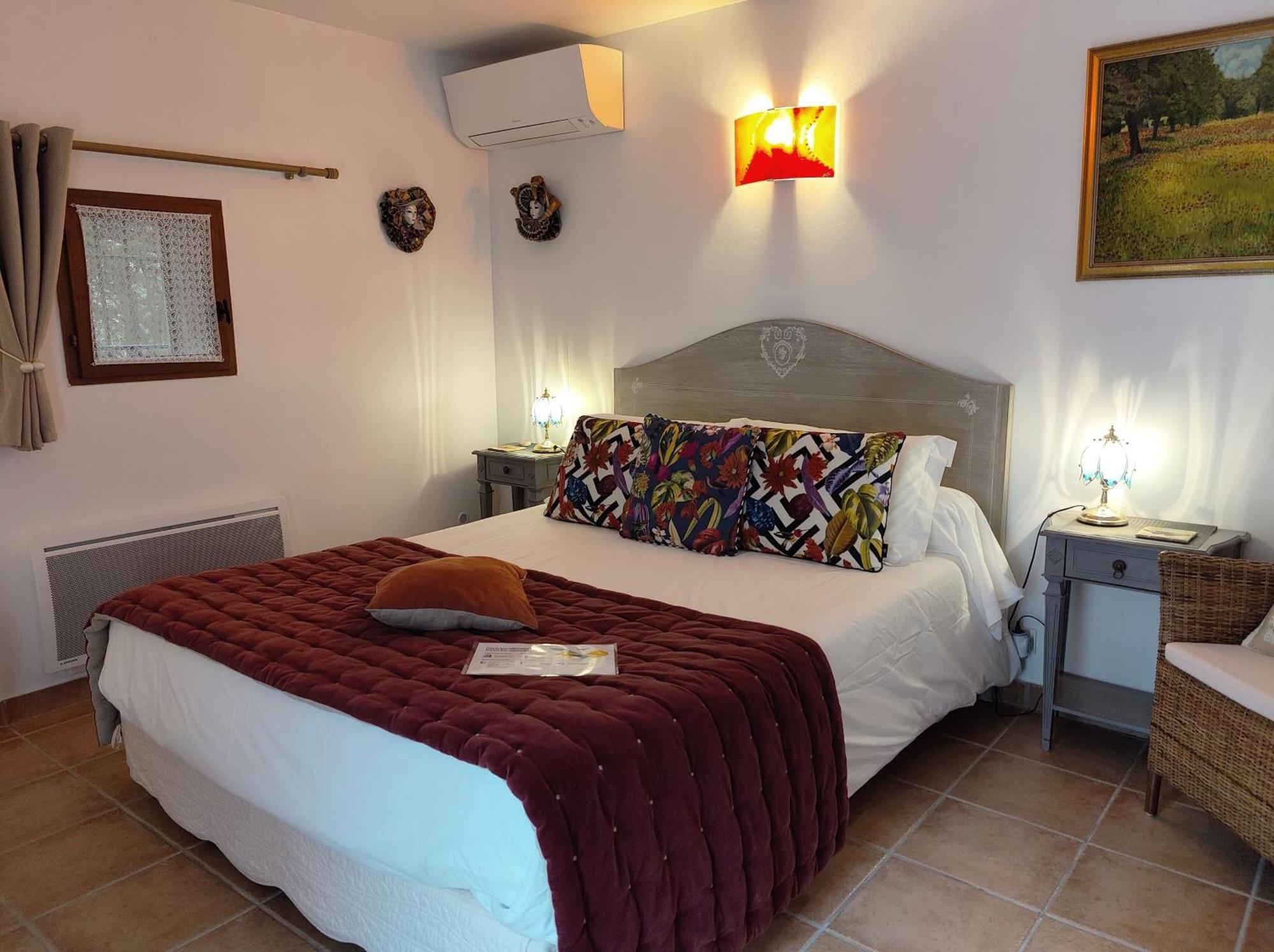 Mas Peu Del Causse Bed & Breakfast Тюир Стая снимка