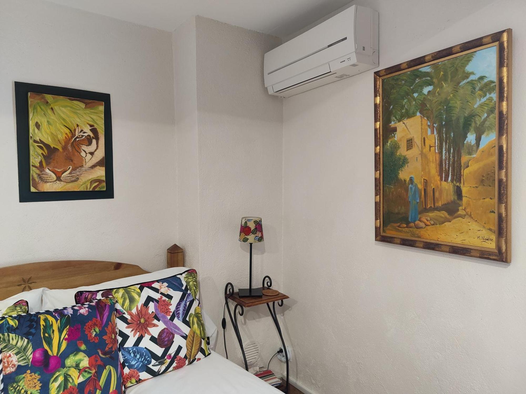 Mas Peu Del Causse Bed & Breakfast Тюир Стая снимка