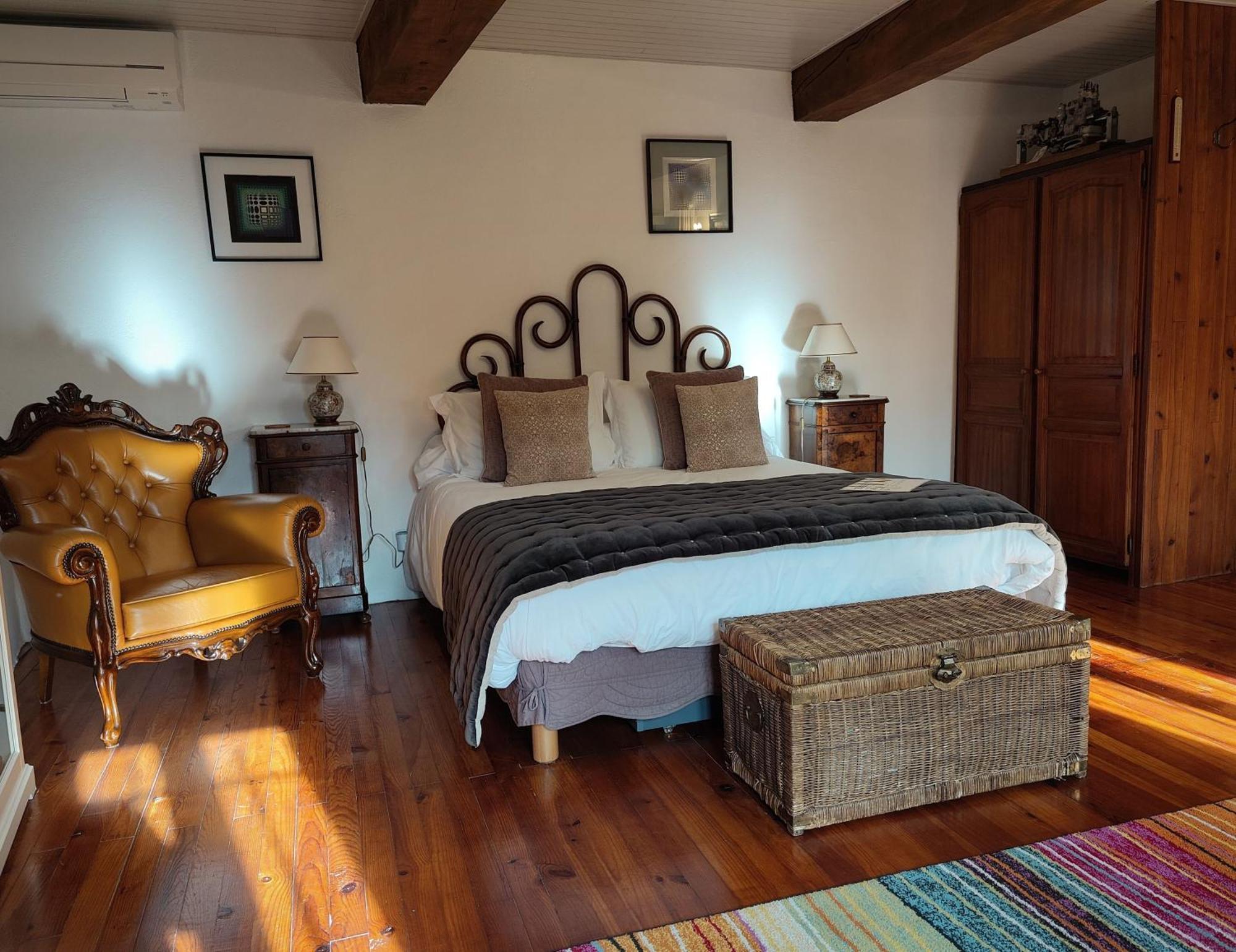 Mas Peu Del Causse Bed & Breakfast Тюир Стая снимка