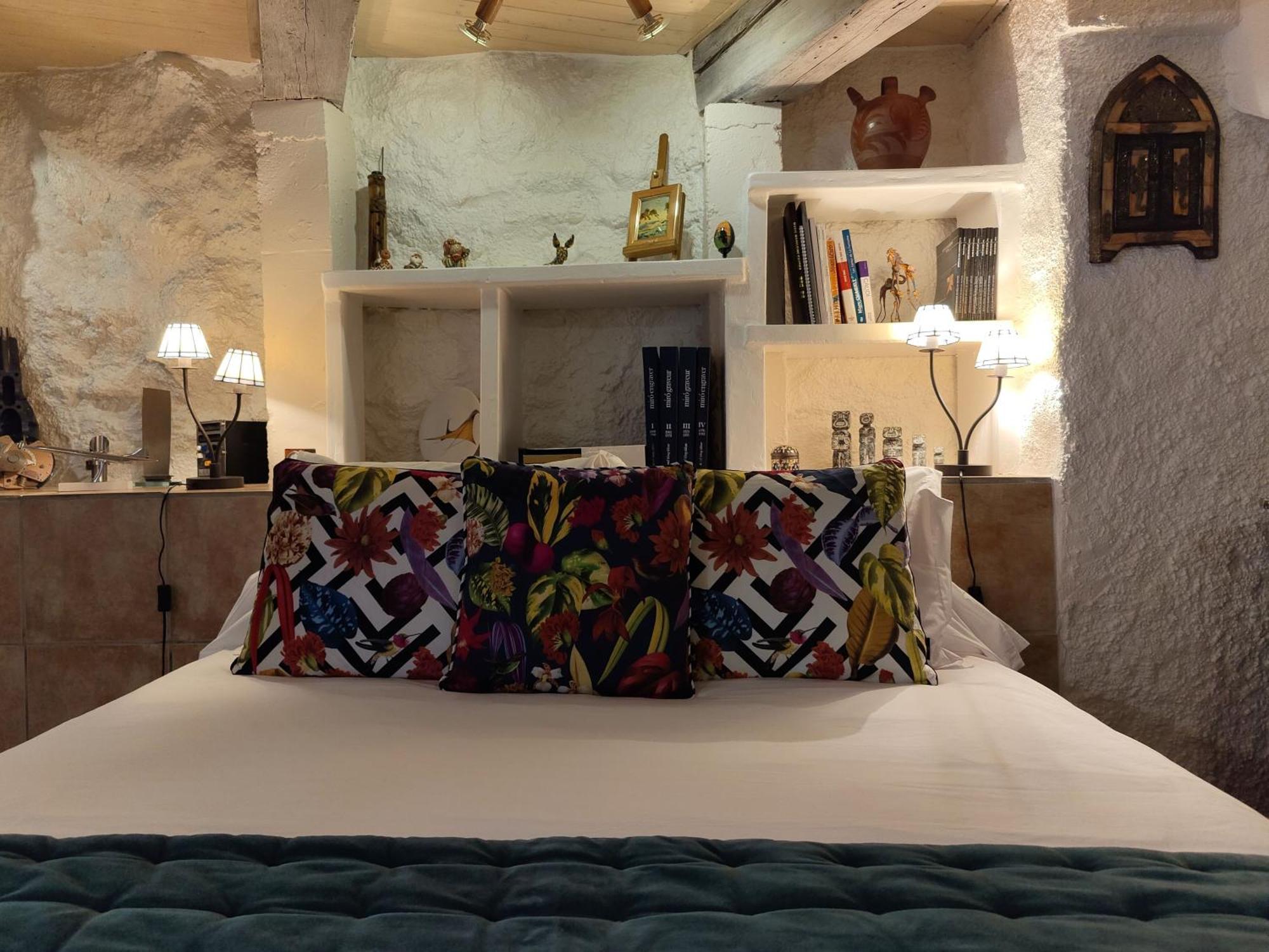 Mas Peu Del Causse Bed & Breakfast Тюир Стая снимка